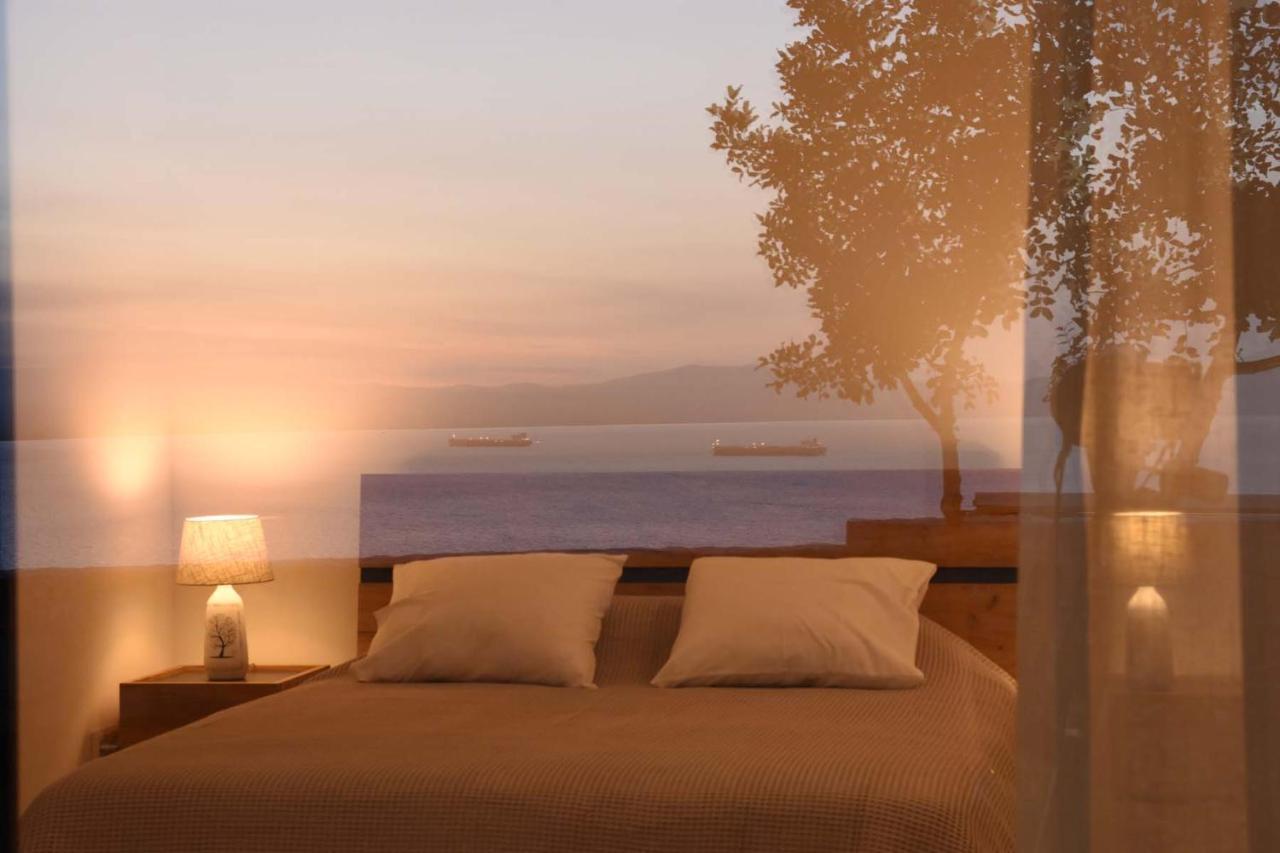 Villa Dafni - Infinite Sea Vistas With Private Pool Kalamata Dış mekan fotoğraf